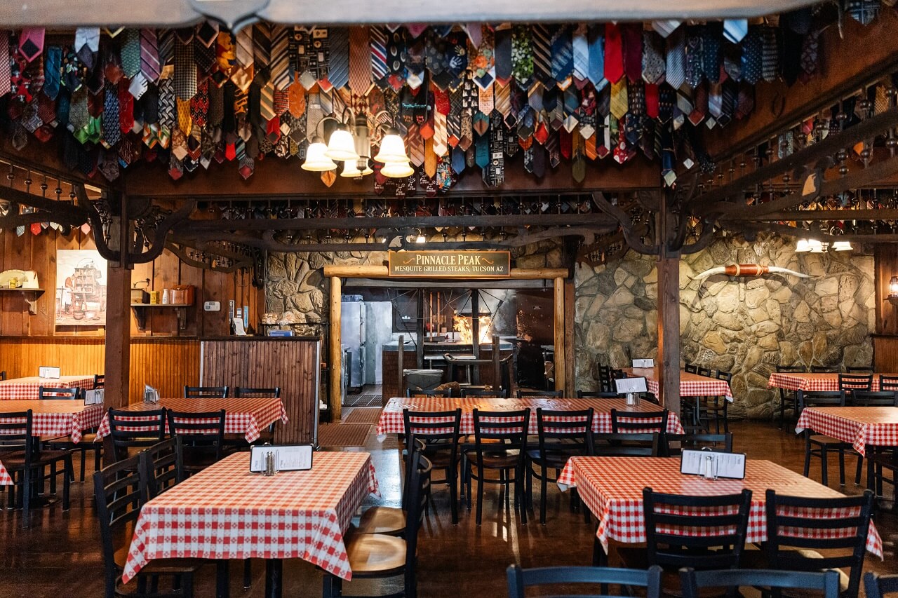 Pinnacle Peak dining room